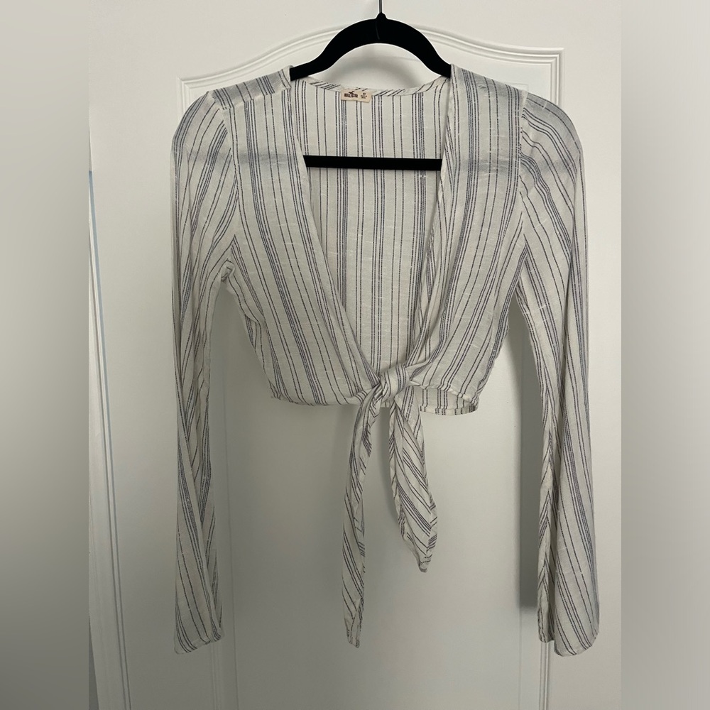 Hollister crop wrap long sleeve top